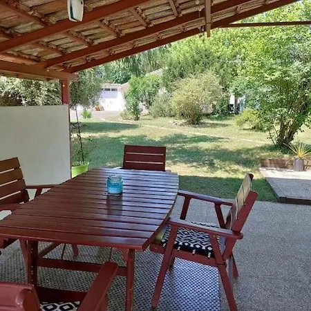 Apartment Chez Chapelle In The Heart Of The Gascony With Pool And Hot Tub Auch