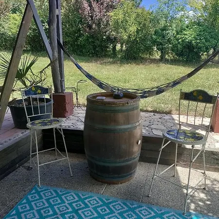 Chez Chapelle In The Heart Of The Gascony With Pool, Pets Welcome! Lägenhet *